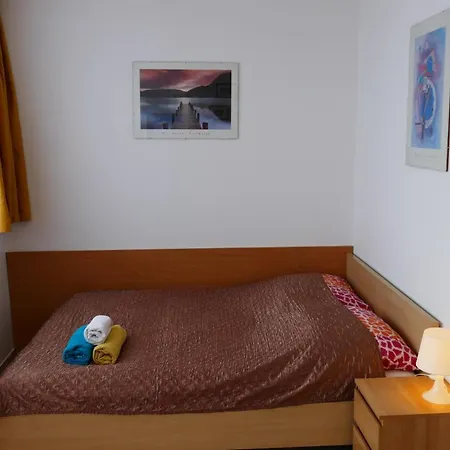 奥林普公寓 公寓 *